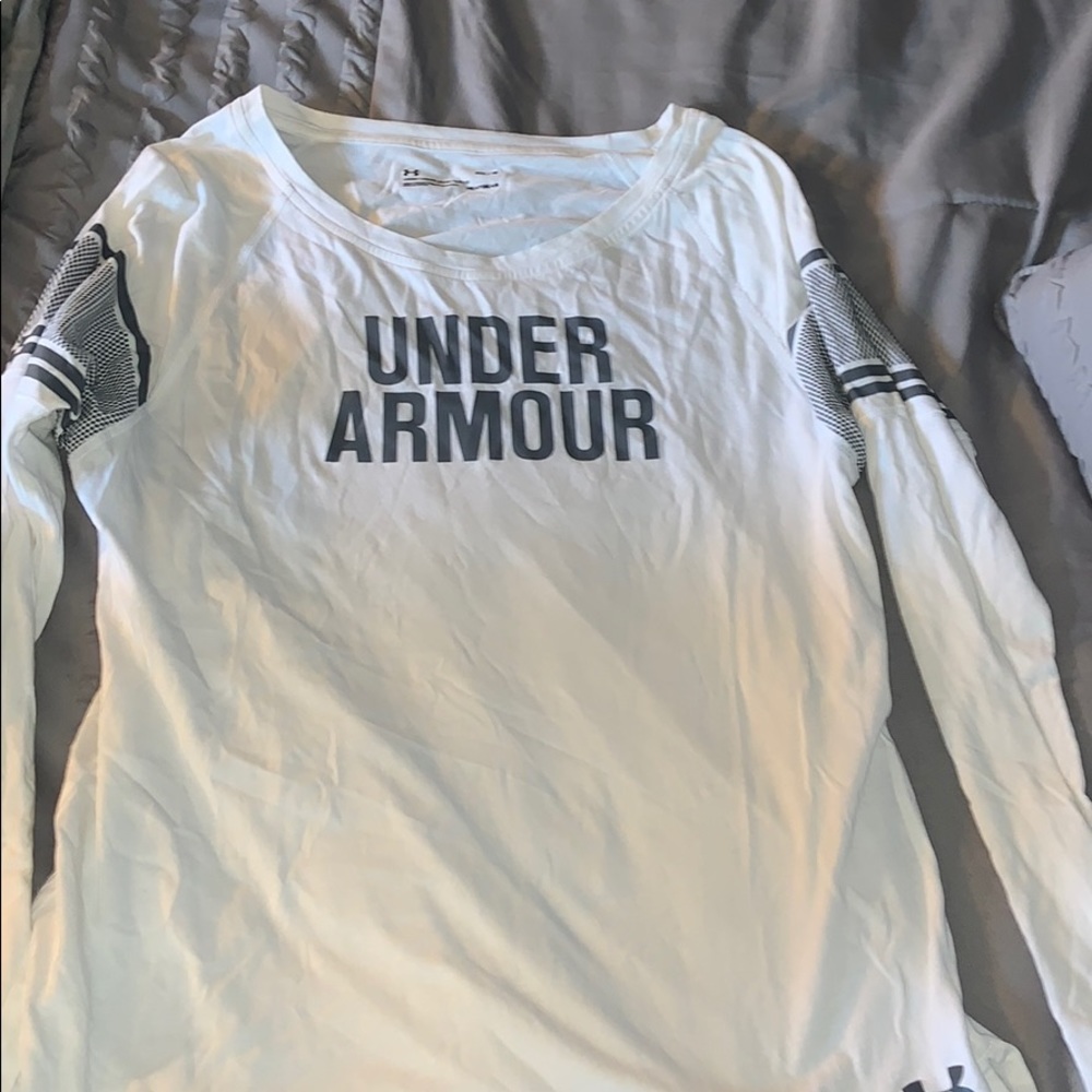 Long sleeve under armour tee